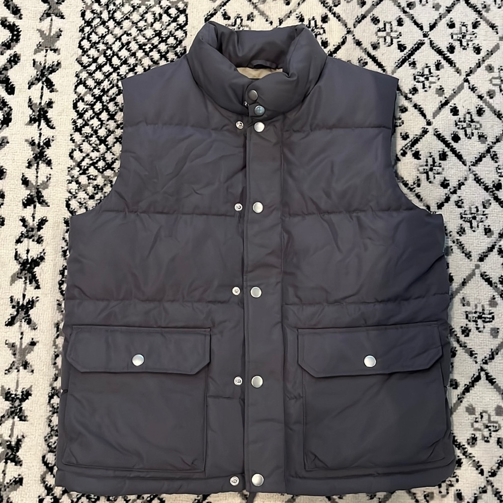 Old navy grey vest with pockets M